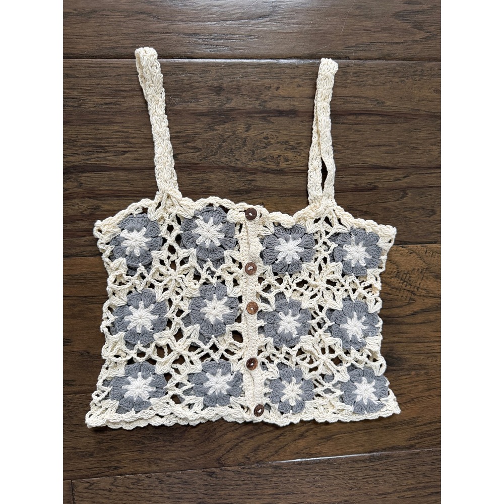 Handmade Crochet Floral Pattern Top XS/S‎